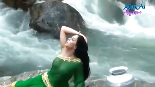 एक परिचारिका के साथ अंतरजातीय सेक्स ने एक काले आदमी हिंदी में सेक्सी वीडियो फुल मूवी की कल्पनाओं को पूरा किया