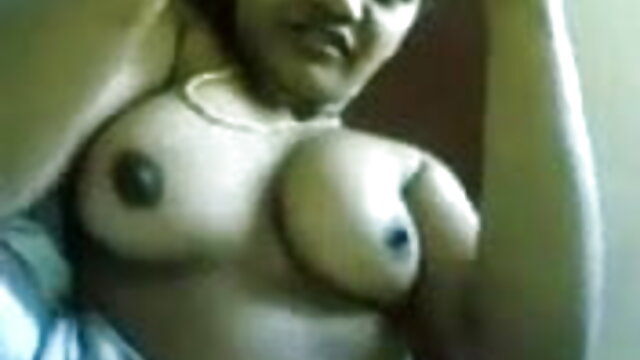 रसदार सेक्सी हिंदी सेक्सी मूवी परिपक्व चाची युवा भतीजे को दिया जाता है