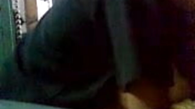 मस्कुलर काले आदमी को हिंदी वीडियो सेक्सी मूवी फिल्म दो चूजों में मजा आता है