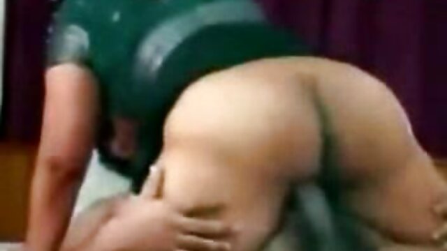 लचीली ऐसा सेक्सी मूवी दिवा