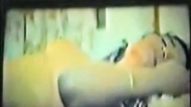 एक प्यारा हिंदी में सेक्सी फिल्म मूवी titted प्रेमिका के साथ कमबख्त