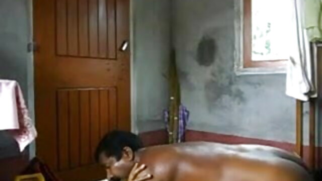 रूसी पुरुष एक आप की सेक्सी मूवी युवा बिल्ली fucks